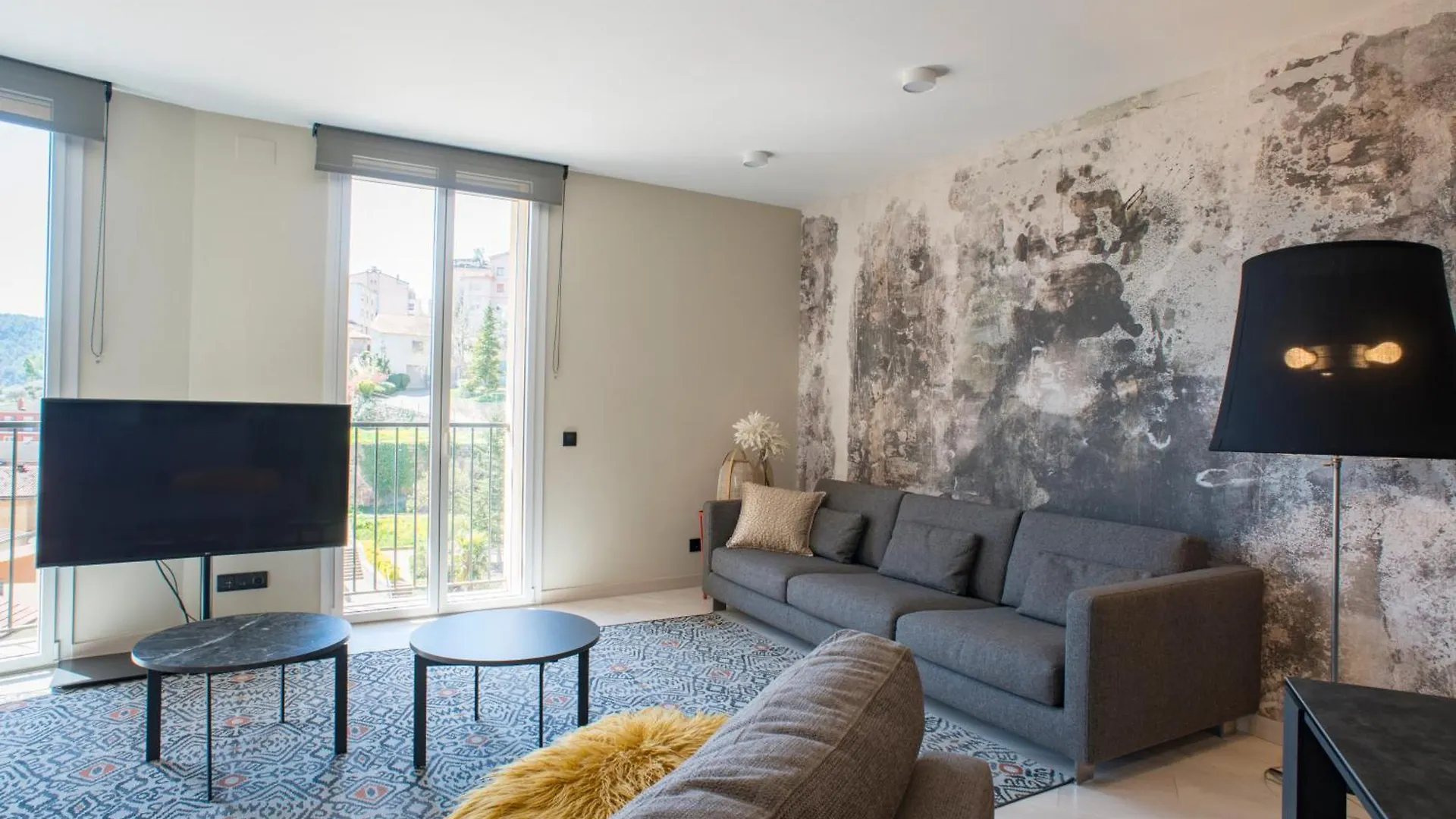 Apartaments Turistics Cardona, Magi