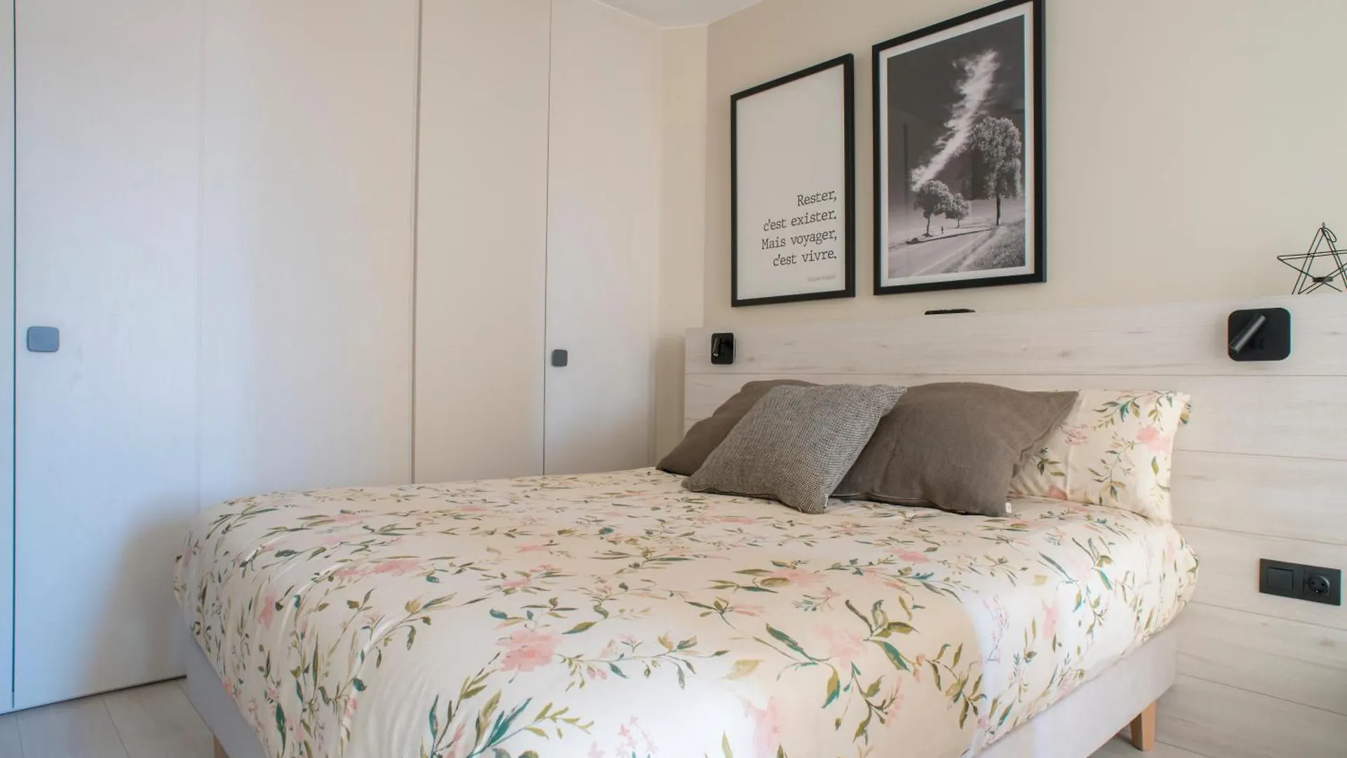 Apartaments Turistics Cardona, Magi 0*, Cardona Spain