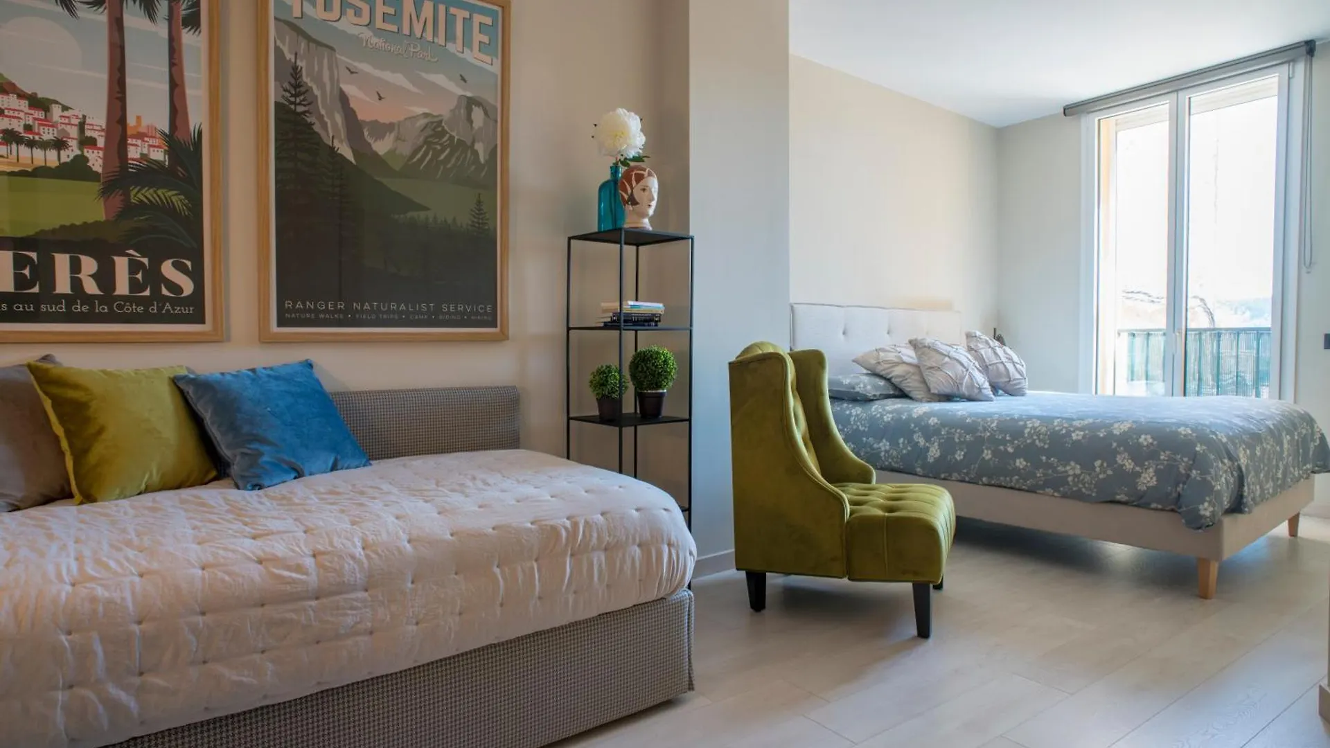 Apartaments Turistics Cardona, Magi